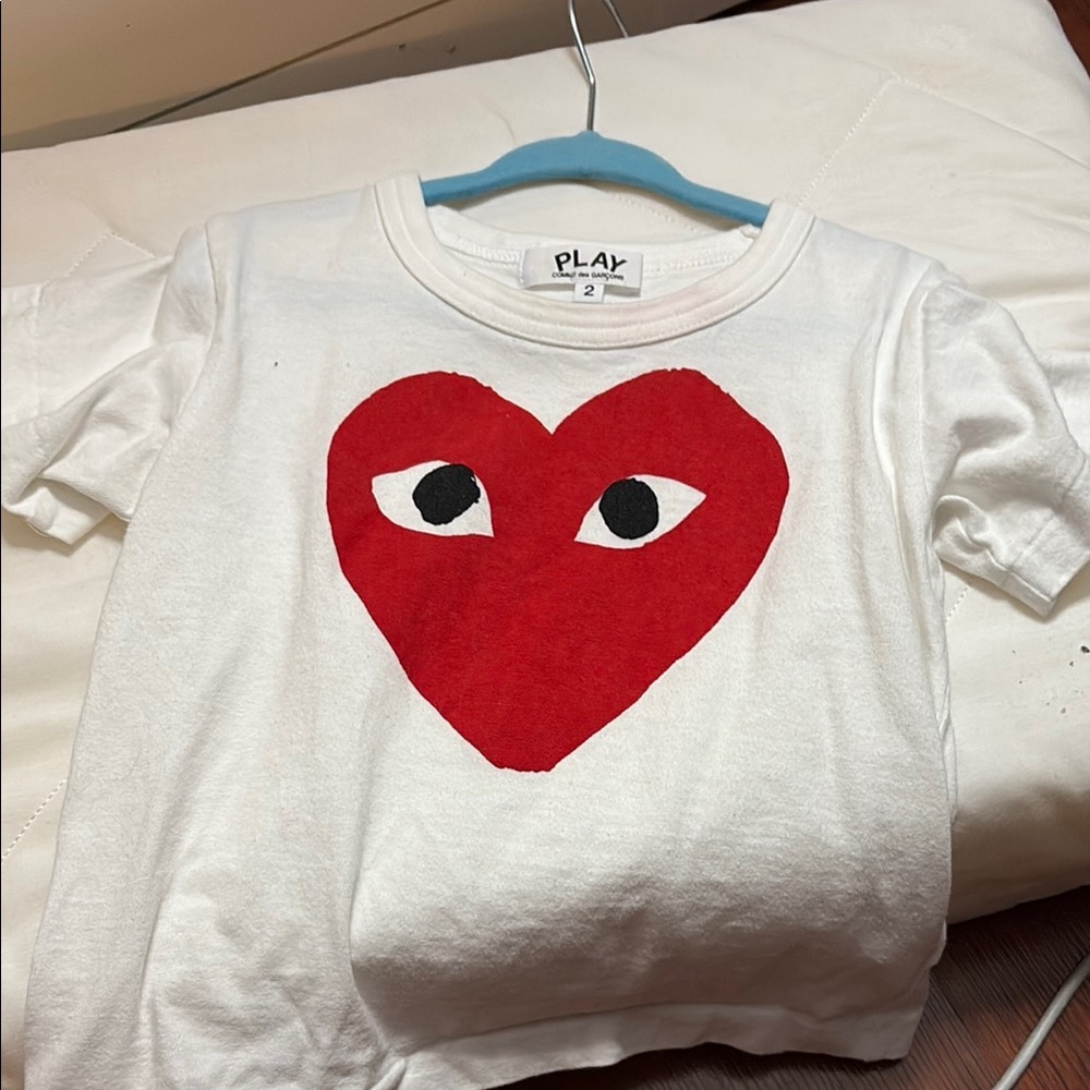 CDG Play Kids White and Red Heart T-Shirt 2T
